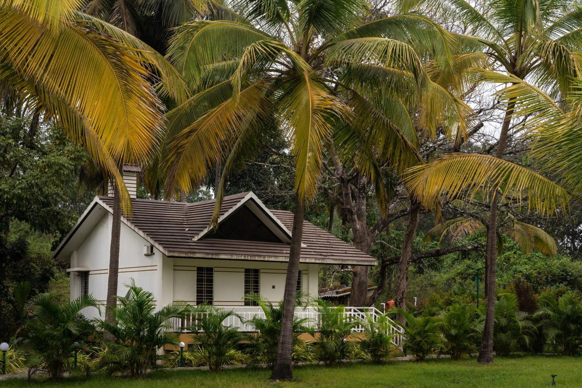 Mastiff Select Terrain Dandeli Exterior foto