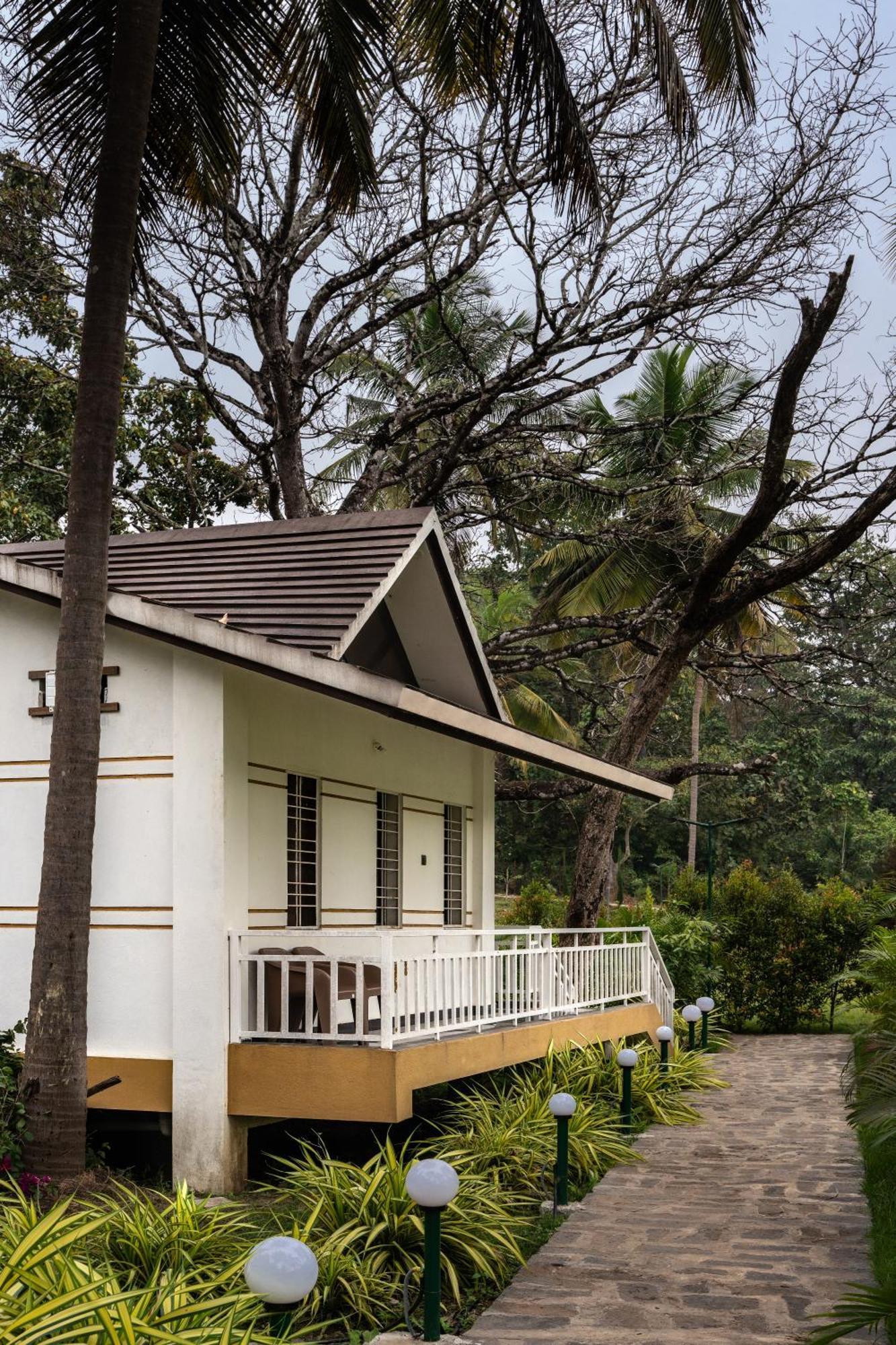 Mastiff Select Terrain Dandeli Exterior foto